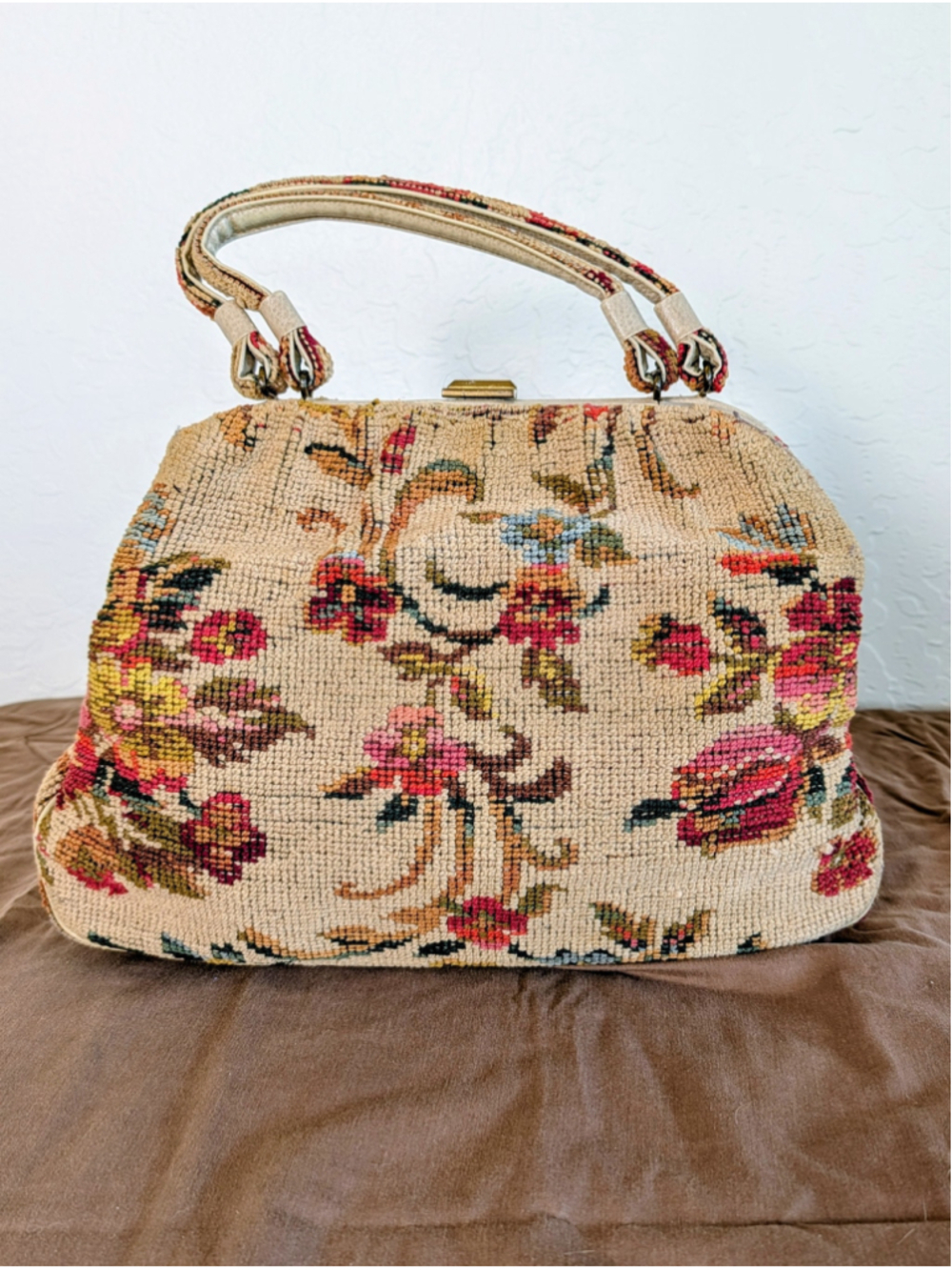 Vintage Floral Needlepoint Tapestry Kiss Lock Handbag Cottagecore Carpet Bag - Picture 2 of 16